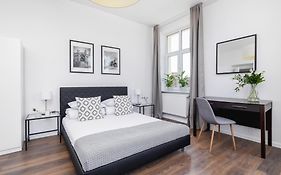 1-Bedroom Apartment - Długa 65